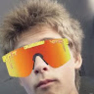 Meet your Posher, Julian